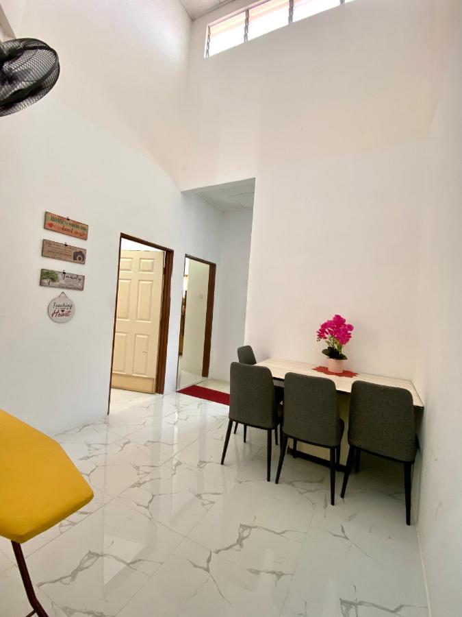 Linda Homestay Bandar Utama Gua Musang Luaran gambar